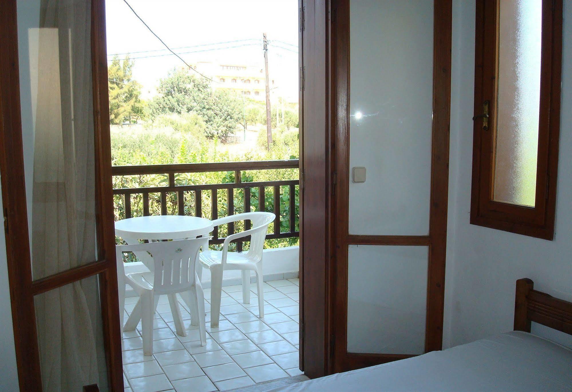 Sirocco Apartments Hersonissos  Zewnętrze zdjęcie